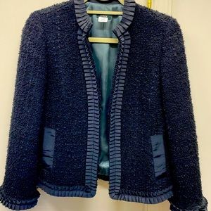 Vintage beautiful cropped jacket.